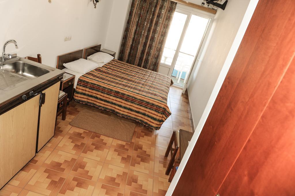 Hotel Karpathos Esterno foto